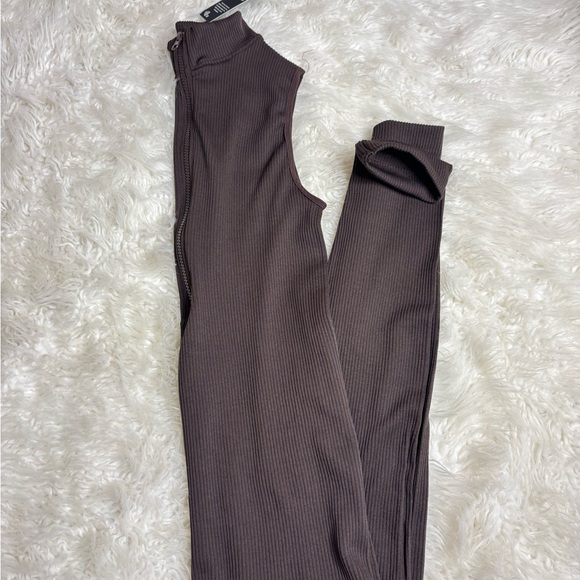 Brown Ribbed Women's Jumpsuit - Picture 3 of 9